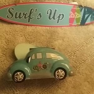 Piggy bank Volkswagen Surf's Upand surf board